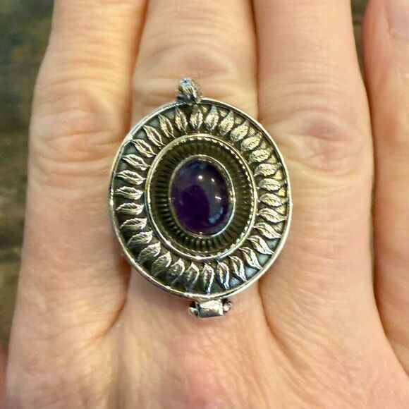 Natural Amethyst Cabochon Poison Pillbox Locket Ring Boho Sterling Silver New - Picture 5 of 9